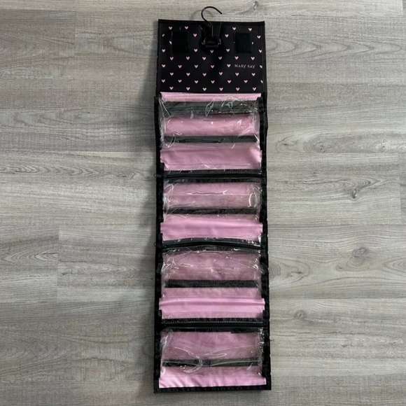 New Mary Kay Large Cosmetic Bag - Picture 2 of 4